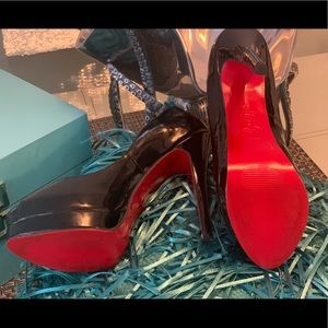 Almost like Like the real Red bottoms